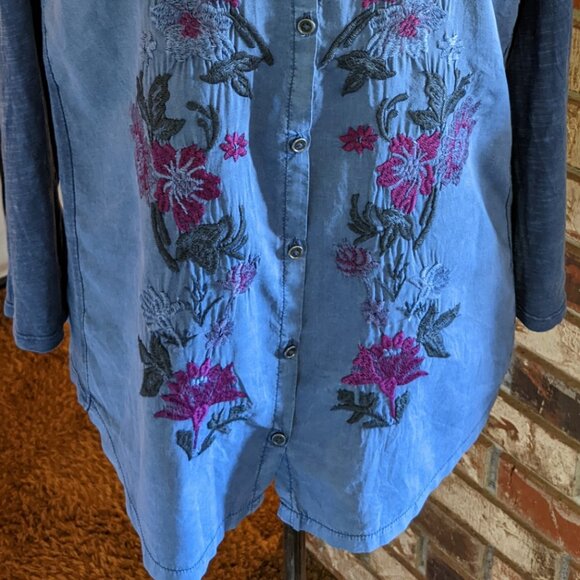 Embroidered,  button front Shirt - Picture 2 of 9